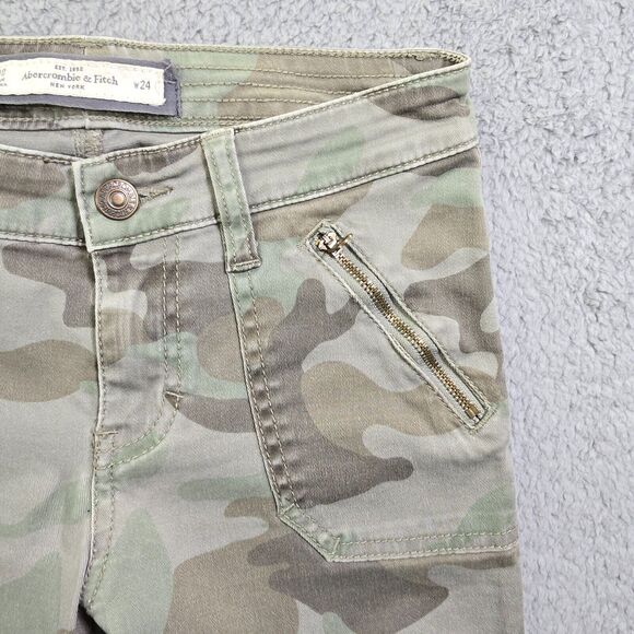 Abercrombie and Fitch Women's Camo Denim Jeans Size 00 24 - Picture 4 of 16